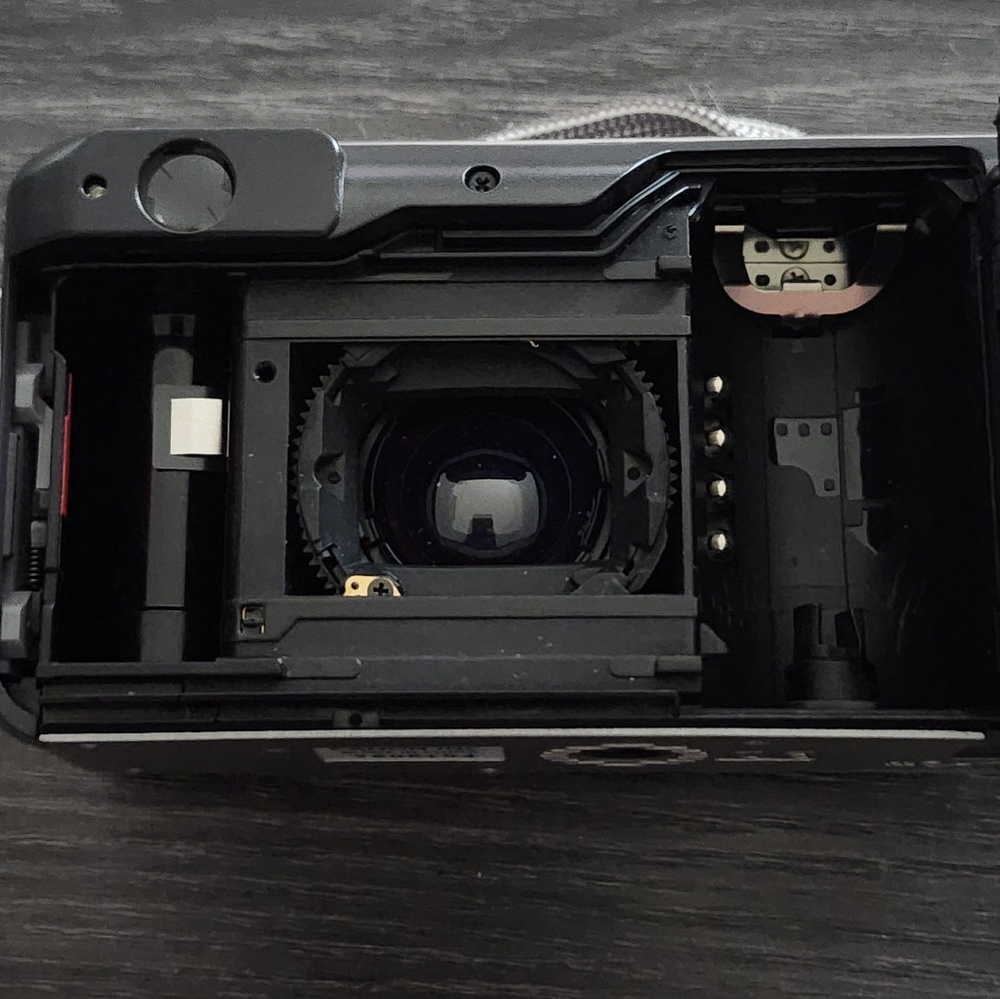 Canon Sure Shot 90U 35mm Point & Shoot Film Camera TESTED and Working - Picture 12 of 13